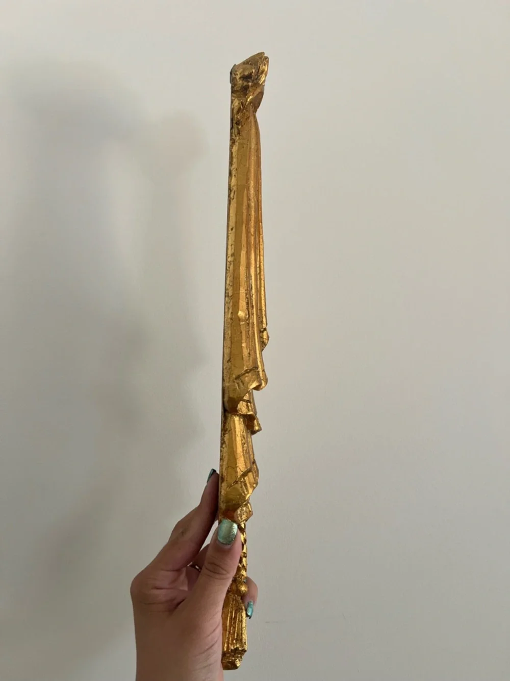 Vtg Hollywood Regency Resin Draped Fabric With Tassels ,gold Finish Wall Hang